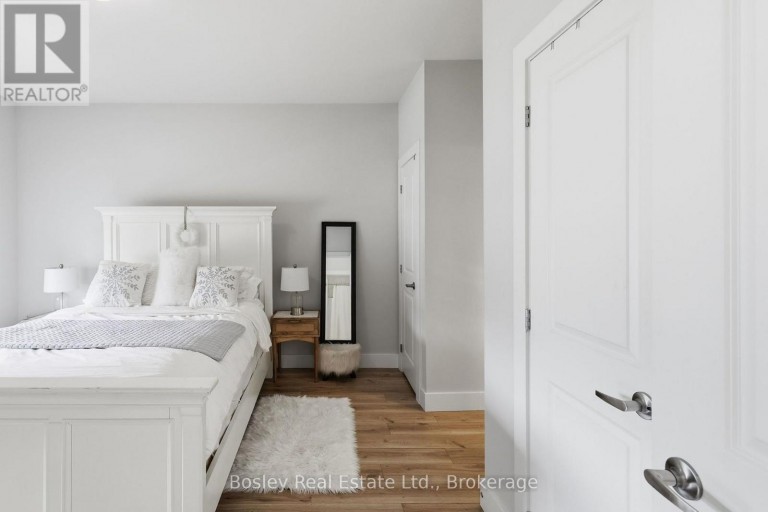 104 SYCAMORE STREET, Blue Mountains, Ontario, L9Y5S9
