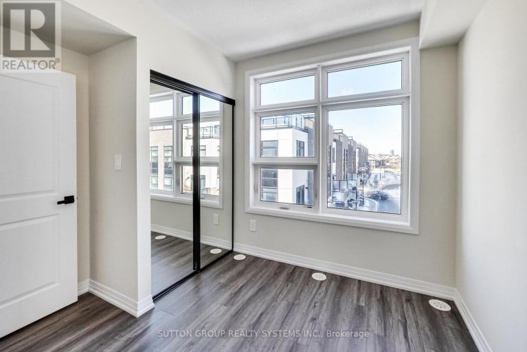 114 - 1585 ROSE WAY, Milton (CB Cobban), Ontario, L9E0J2