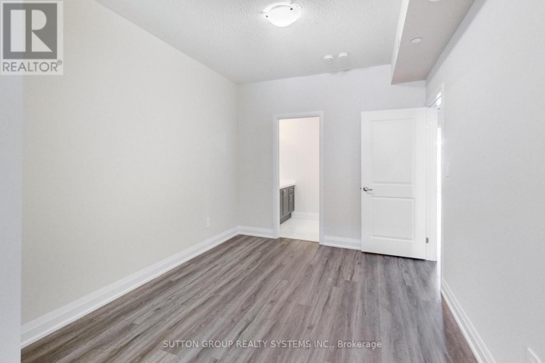 125 - 1585 ROSE WAY, Milton (CB Cobban), Ontario, L9E0J2