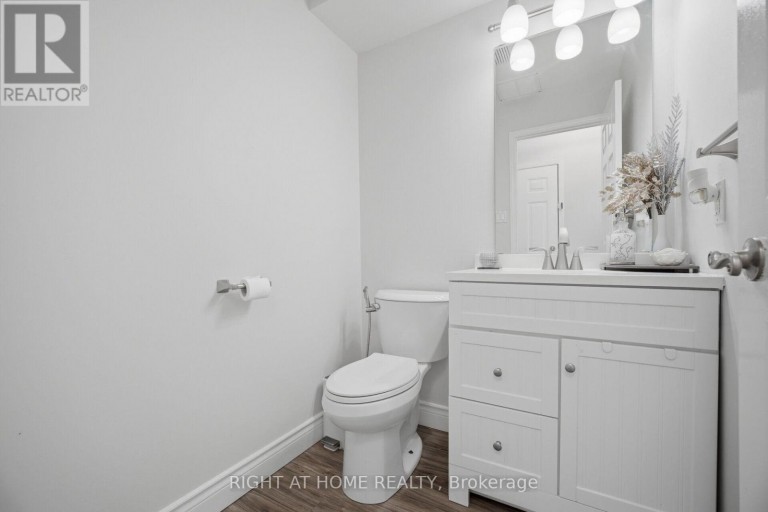 14 - 104 FRANCES AVENUE, Hamilton (Lakeshore), Ontario, L8E5X3