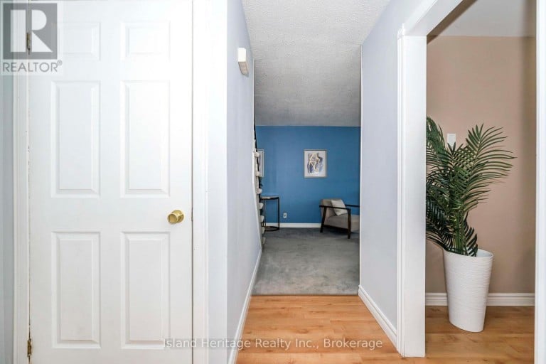 3 - 730 CEDAR STREET, Oshawa (Lakeview), Ontario, L1H4M6