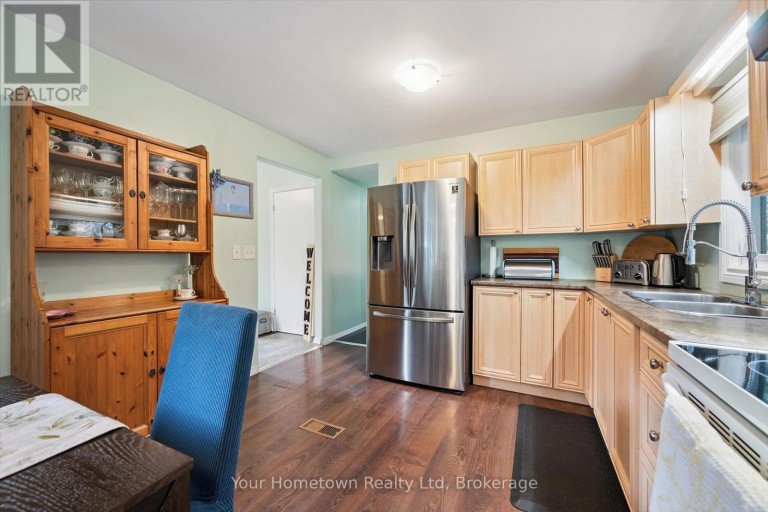 12 SECOND AVENUE, Centre Wellington, Ontario, N1M2W5