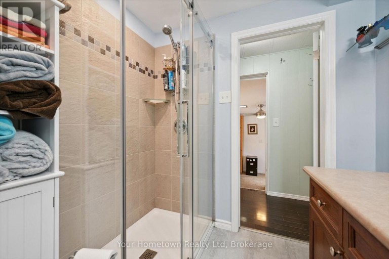 12 SECOND AVENUE, Centre Wellington, Ontario, N1M2W5