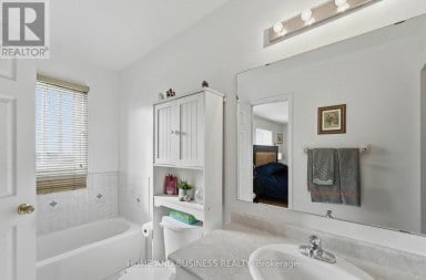 154 - 7155 MAGISTRATE TERRACE Mississauga (Meadowvale Village) Ontario photo 16