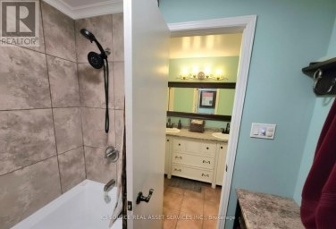 1730 ATTAWANDARON ROAD London North (North F) Ontario photo 26