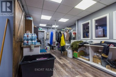 112 COLLEGE STREET W Belleville (Belleville Ward) Ontario photo 21