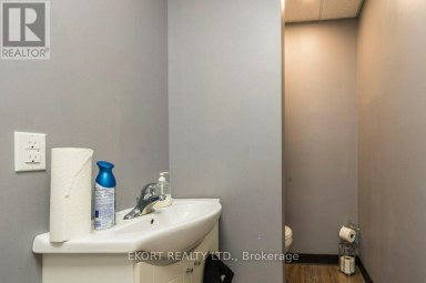 112 COLLEGE STREET W Belleville (Belleville Ward) Ontario photo 22