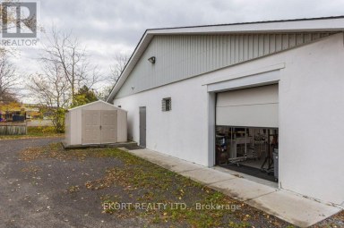112 COLLEGE STREET W Belleville (Belleville Ward) Ontario photo 27
