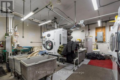 112 COLLEGE STREET W Belleville (Belleville Ward) Ontario photo 6