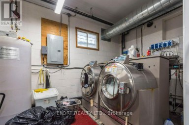 112 COLLEGE STREET W Belleville (Belleville Ward) Ontario photo 8
