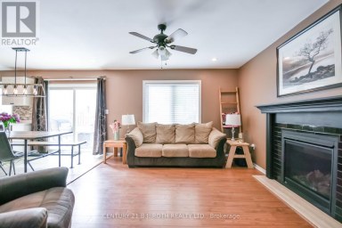 42 FARMSTEAD CRESCENT Barrie (Holly) Ontario photo 11