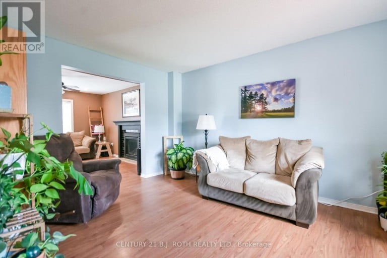 42 FARMSTEAD CRESCENT, Barrie (Holly), Ontario, L4N8S1