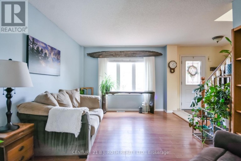 42 FARMSTEAD CRESCENT, Barrie (Holly), Ontario, L4N8S1