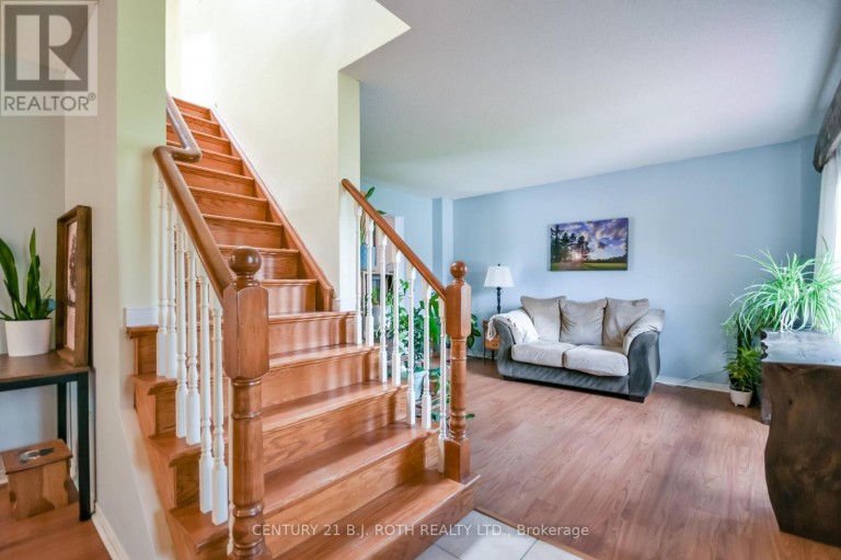 42 FARMSTEAD CRESCENT, Barrie (Holly), Ontario, L4N8S1