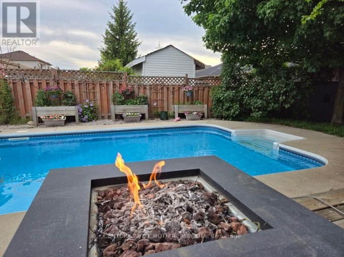 42 FARMSTEAD CRESCENT, Barrie (Holly), Ontario, L4N8S1