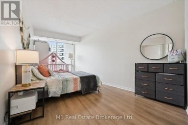 208 - 105 BAGOT STREET Guelph (Junction/Onward Willow) Ontario photo 24