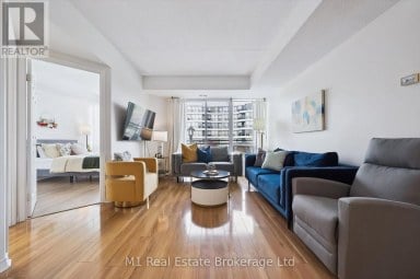 208 - 105 BAGOT STREET Guelph (Junction/Onward Willow) Ontario photo 6