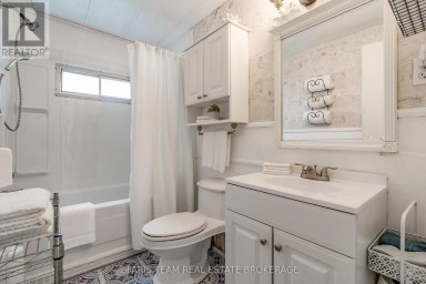 4118 ASH CRESCENT Severn Ontario photo 18
