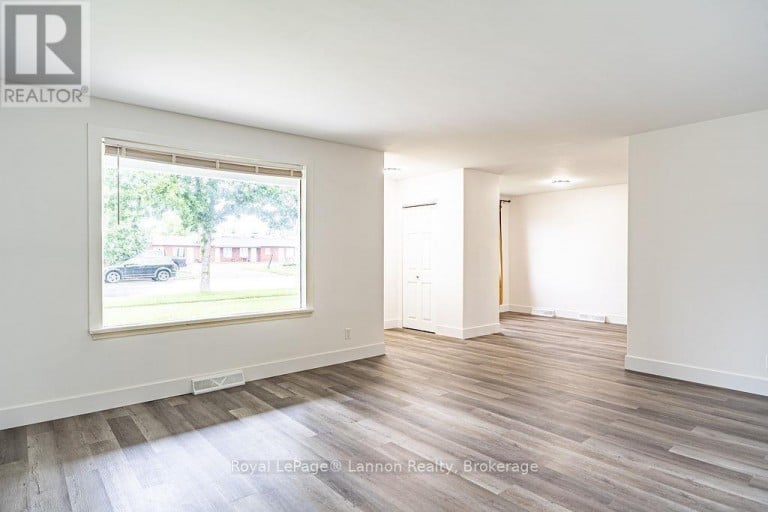 356 KINGSWAY AVE., Thunder Bay (Hyde Park), Ontario, P7E2A5