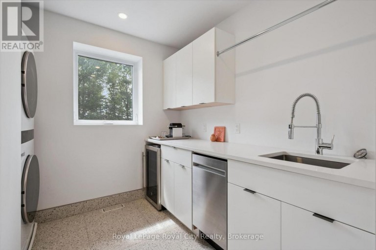 6550 GERRIE ROAD, Centre Wellington (Elora/Salem), Ontario, N0B1S0