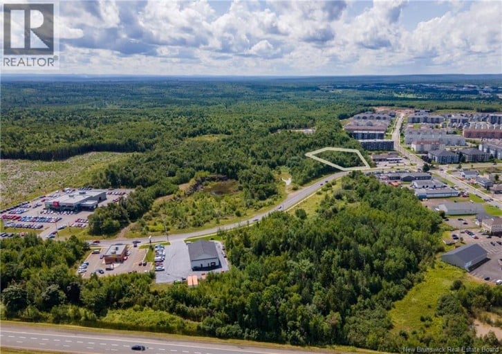 160 Bishop Drive, Fredericton, New Brunswick (id Nb146761)