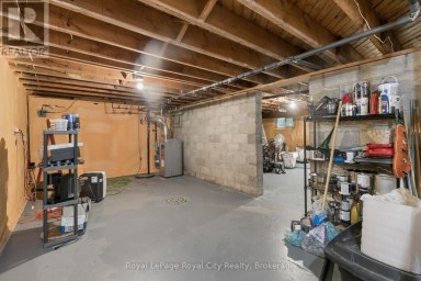 120 HILL STREET E Centre Wellington (Fergus) Ontario photo 31