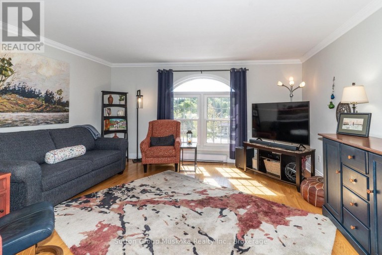 4 - 44 KING WILLIAM STREET, Huntsville, Ontario, P1H1G3