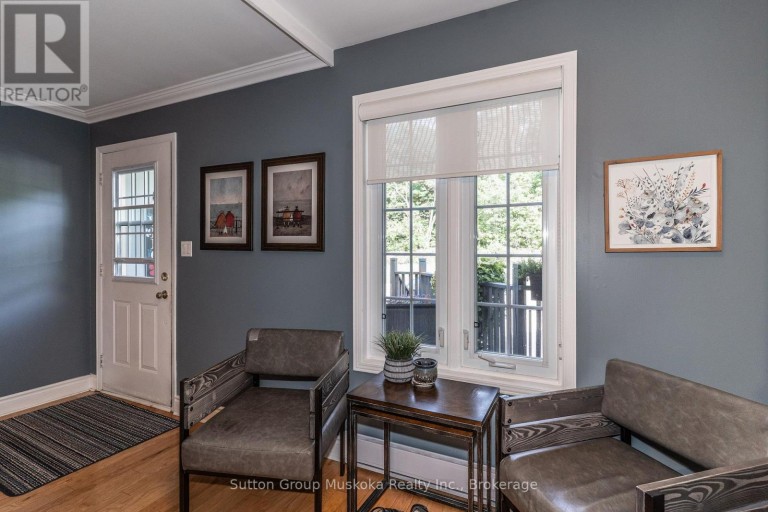 4 - 44 KING WILLIAM STREET, Huntsville, Ontario, P1H1G3