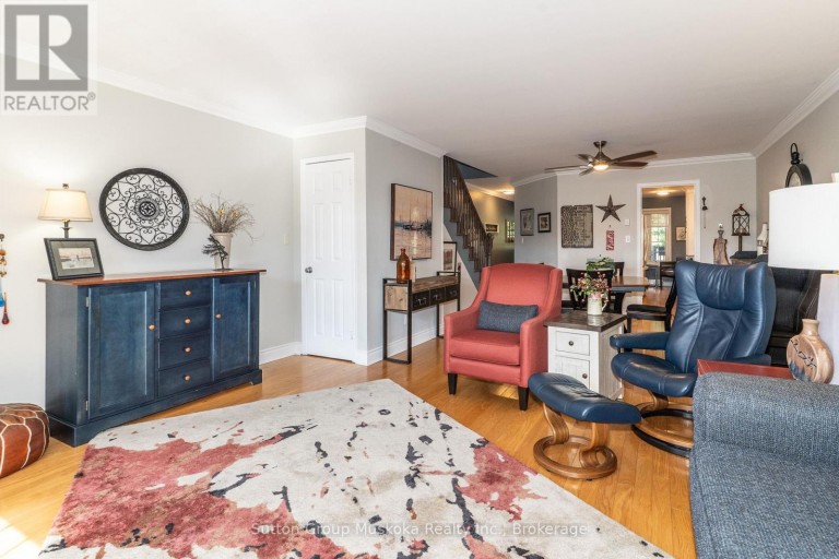 4 - 44 KING WILLIAM STREET, Huntsville, Ontario, P1H1G3