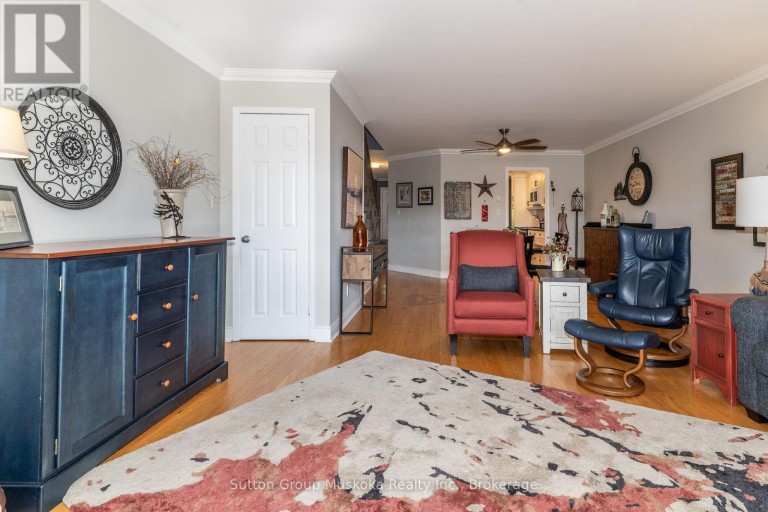 4 - 44 KING WILLIAM STREET, Huntsville, Ontario, P1H1G3
