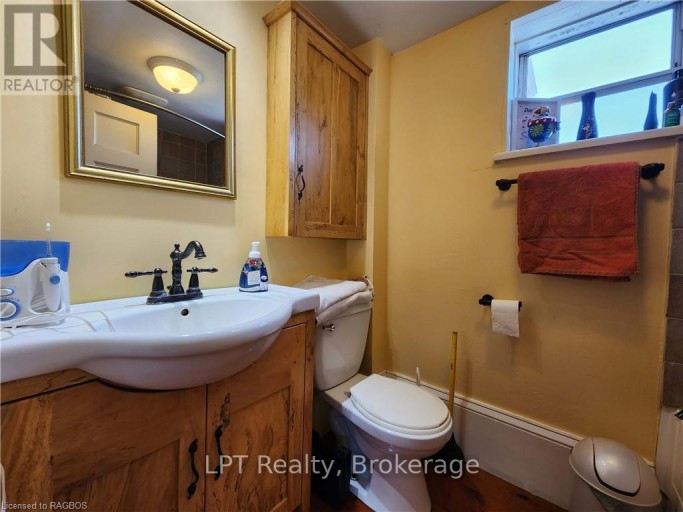 484 CARLISLE STREET, Saugeen Shores, Ontario, N0H2L0
