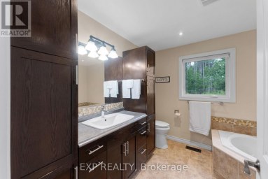 6608 HIGHWAY 28 North Kawartha Ontario photo 22