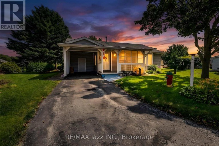 5 KING COURT, Clarington (Newcastle), Ontario, L1B1L7