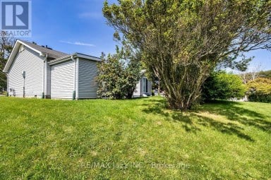 5 KING COURT Clarington (Newcastle) Ontario photo 27