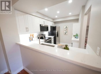 59 - 2 HEDGE END ROAD Toronto (Rouge) Ontario photo 5