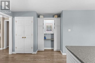 18 MATTHEWS COURT Peterborough (Monaghan Ward 2) Ontario photo 11