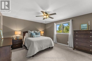 18 MATTHEWS COURT Peterborough (Monaghan Ward 2) Ontario photo 21