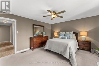18 MATTHEWS COURT Peterborough (Monaghan Ward 2) Ontario photo 23