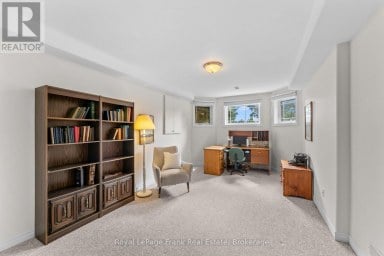 18 MATTHEWS COURT Peterborough (Monaghan Ward 2) Ontario photo 28
