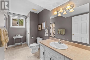 18 MATTHEWS COURT Peterborough (Monaghan Ward 2) Ontario photo 33