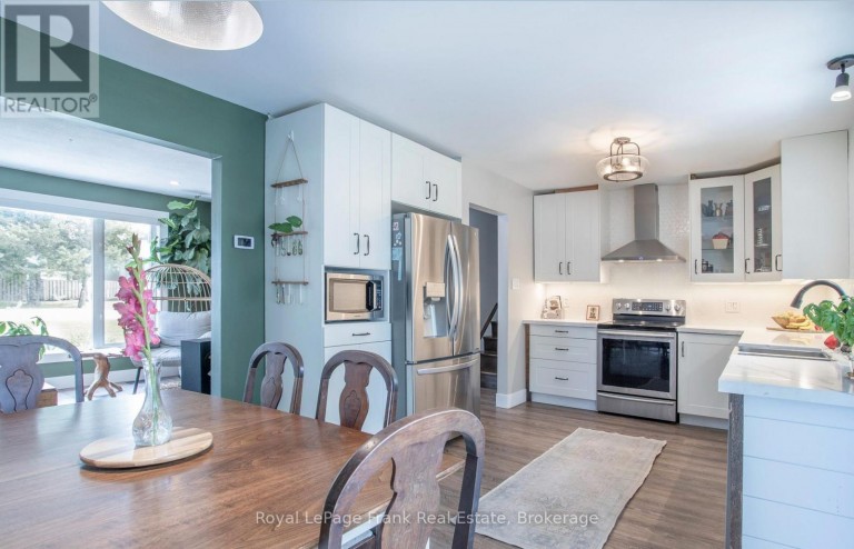 10 CHICKADEE COURT, Kawartha Lakes (Mariposa), Ontario, L9L1B6