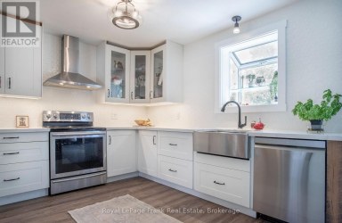10 CHICKADEE COURT Kawartha Lakes (Mariposa) Ontario photo 17