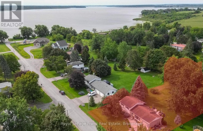 10 CHICKADEE COURT, Kawartha Lakes (Mariposa), Ontario, L9L1B6