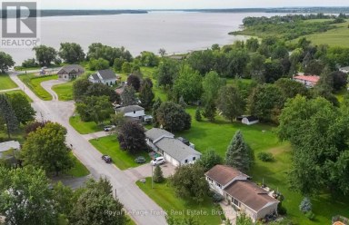 10 CHICKADEE COURT Kawartha Lakes (Mariposa) Ontario photo 3