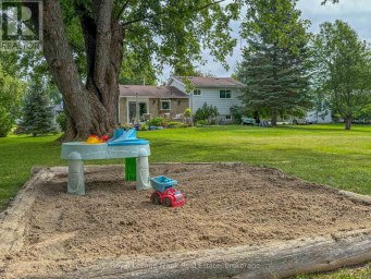 10 CHICKADEE COURT Kawartha Lakes (Mariposa) Ontario photo 37