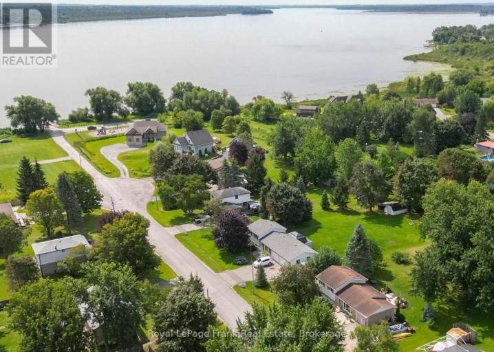 10 CHICKADEE COURT, Kawartha Lakes (Mariposa), Ontario, L9L1B6