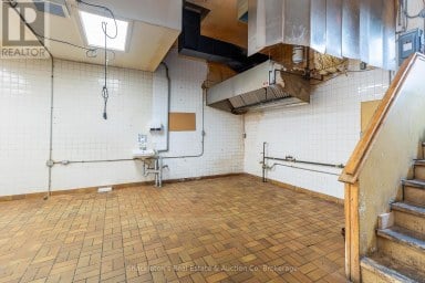 26 WELLINGTON STREET Stratford Ontario photo 14