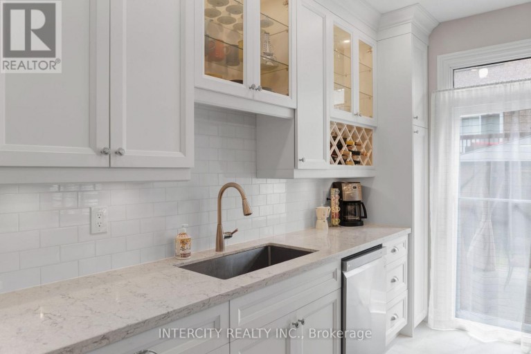 37 REDFINCH CRESCENT, Vaughan (Vellore Village), Ontario, L4H2C5