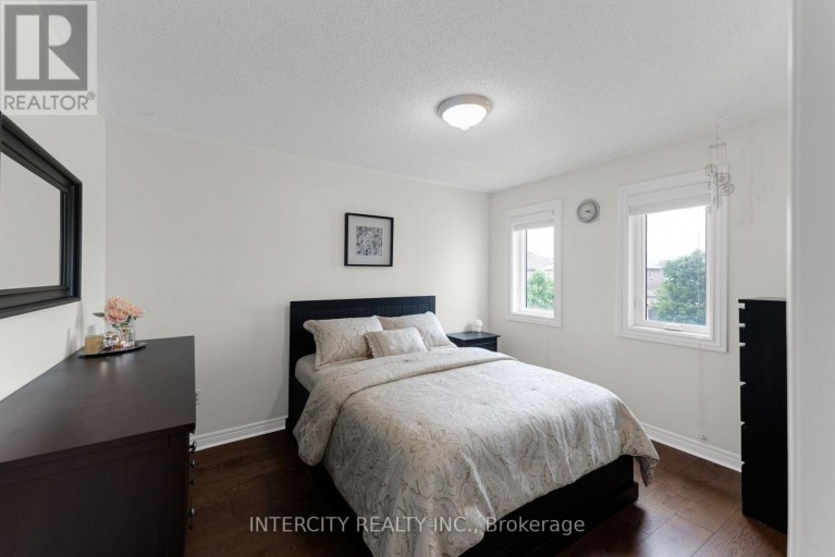 37 REDFINCH CRESCENT, Vaughan (Vellore Village), Ontario, L4H2C5