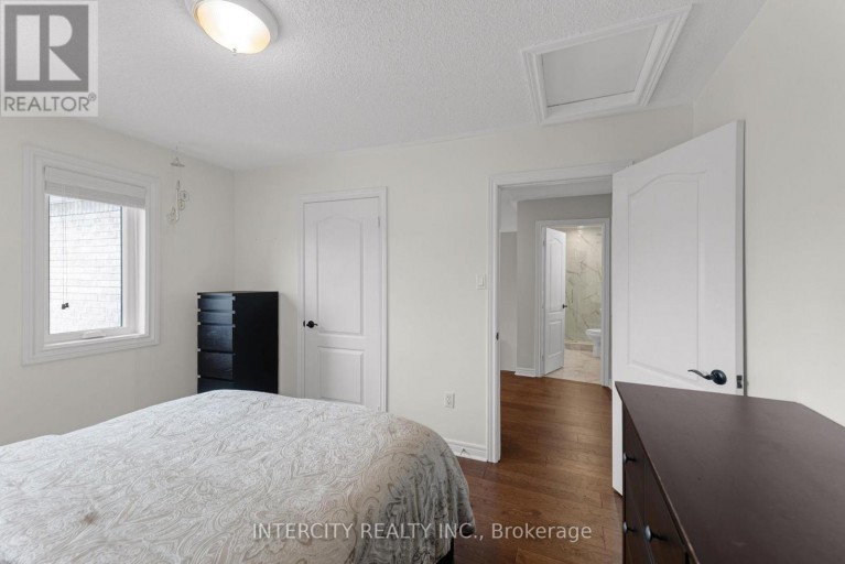 37 REDFINCH CRESCENT, Vaughan (Vellore Village), Ontario, L4H2C5